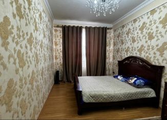 Продаю двухкомнатную квартиру, 70 м2, Махачкала, 1-й Учительский проезд, 5