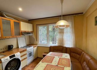 Продаю 1-ком. квартиру, 32 м2, Сочи, улица Карла Либкнехта, 13, микрорайон Центральный