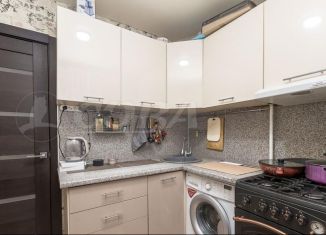 Продам 2-комнатную квартиру, 46 м2, Тюмень, Калининский округ, Ямская улица, 87