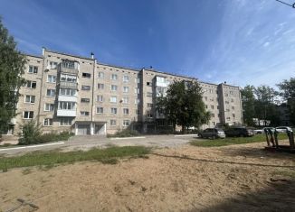 Продам трехкомнатную квартиру, 58.6 м2, Березники, улица Парижской Коммуны, 3