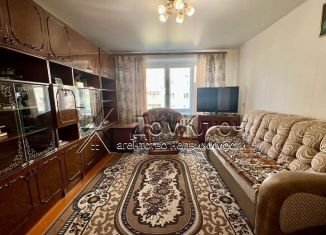 Продается 4-ком. квартира, 74.1 м2, Кумертау, улица Энергетиков, 7Б