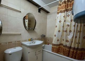 Продаю однокомнатную квартиру, 32 м2, Киров, Никитская улица, 130