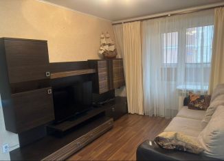 Сдаю в аренду двухкомнатную квартиру, 65 м2, Пенза, улица Лядова, 50А