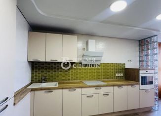 Продается 2-ком. квартира, 55.4 м2, Владимир, улица Мира, 4В, ЖК Парк Университет