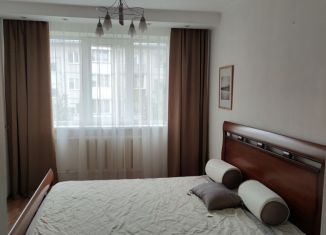 Двухкомнатная квартира в аренду, 43 м2, Новосибирск, Красный проспект, 81/2, метро Заельцовская