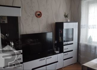 Продаю четырехкомнатную квартиру, 60.2 м2, Истра, улица 9-й Гвардейской Дивизии, 51