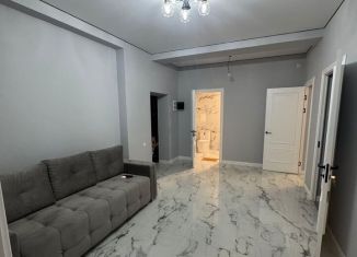 Сдам в аренду 2-ком. квартиру, 80 м2, Грозный, улица Сайханова, 133