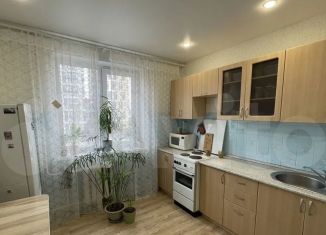 Сдается в аренду 1-ком. квартира, 32.9 м2, Тюмень, Профсоюзная улица, 32