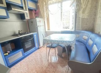 Продам 2-комнатную квартиру, 54 м2, Ростов-на-Дону, улица Мильчакова, 45