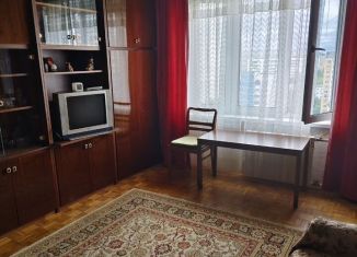 Однокомнатная квартира в аренду, 38 м2, Москва, Ангарская улица, 51