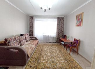 Продам двухкомнатную квартиру, 50.5 м2, Троицк, микрорайон Жиркомбинат, 17