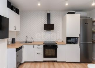 Продам 2-ком. квартиру, 58.9 м2, Тюмень, улица Николая Никитина, 2, ЖК Квартал 1964