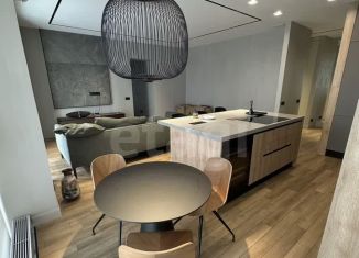 Продается трехкомнатная квартира, 122 м2, Саратов, улица имени И.С. Кутякова, 27