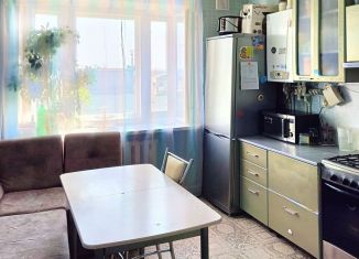 Продаю 2-комнатную квартиру, 56.8 м2, Калуга, улица Гурьянова, 57к3