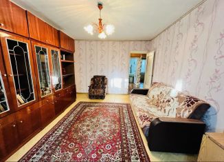 Аренда 3-ком. квартиры, 50 м2, Балашов, улица Гагарина, 152А