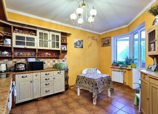 Продажа 2-комнатной квартиры, 71 м2, Краснодар, улица Передерия, 64, микрорайон Кожзавод