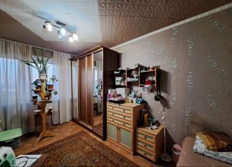 Продажа трехкомнатной квартиры, 70.2 м2, городской посёлок Берёзовка, Советская улица, 1А