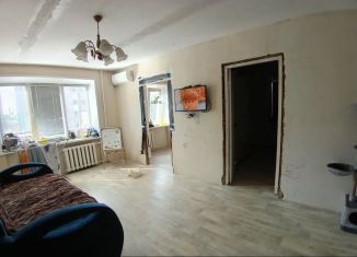 Четырехкомнатная квартира на продажу, 67 м2, Кумертау, улица 60 лет БАССР, 16