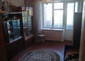 Продам 2-ком. квартиру, 44.8 м2, Алексин, улица 50 лет Октября, 8