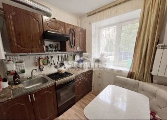 Сдается в аренду 3-комнатная квартира, 60 м2, Калуга, улица Максима Горького, 52