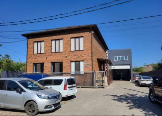 Продам дом, 360 м2, посёлок Берёзовый, Ейское шоссе, 32