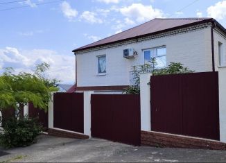 Продам дом, 200 м2, Краснодарский край, улица Дружбы