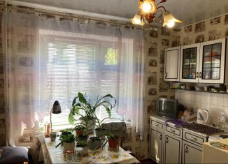 Продам однокомнатную квартиру, 39 м2, Старый Оскол, микрорайон Жукова, 22