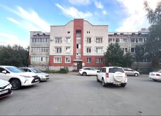 Сдаю 3-ком. квартиру, 100 м2, Курганская область, Солнечный бульвар, 3