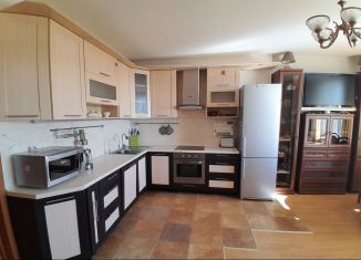 Сдаю в аренду 2-ком. квартиру, 80 м2, Санкт-Петербург, Ленинский проспект, 104