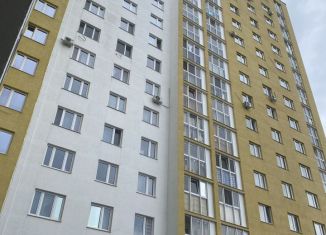 Сдаю 2-ком. квартиру, 50 м2, Уфа, улица Дмитрия Донского, 42