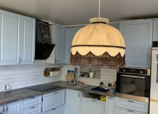 Продам 3-ком. квартиру, 72 м2, Республика Башкортостан, улица Максима Горького, 56