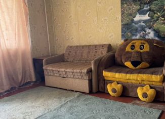 Сдам в аренду 1-ком. квартиру, 39 м2, Майкоп, улица Михайлова