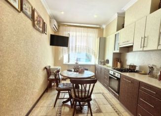 Продам 2-комнатную квартиру, 62 м2, Ростов-на-Дону, Заводская улица, 65/2