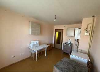 Продается двухкомнатная квартира, 70 м2, Смоленск, улица Марии Октябрьской, 24