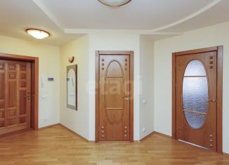 Продам 3-комнатную квартиру, 134.4 м2, Тюмень, улица Валерии Гнаровской, 8к1