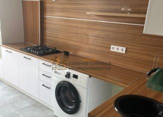 Сдам 2-комнатную квартиру, 64 м2, Уфа, улица Загира Исмагилова, 17