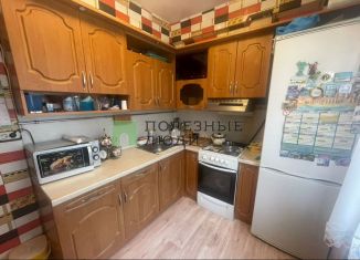 Сдаю в аренду трехкомнатную квартиру, 49 м2, Ижевск, Союзная улица, 125