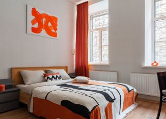 Сдается в аренду 2-ком. квартира, 60 м2, Санкт-Петербург, улица Радищева, 15