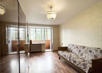 Продаю 1-комнатную квартиру, 30 м2, Киров, улица Физкультурников