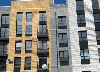 Продаю 2-комнатную квартиру, 55 м2, посёлок Пригородный, Звёздный проспект, 2В