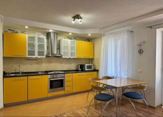 Сдается в аренду трехкомнатная квартира, 61.3 м2, Балашов, улица Гагарина, 154