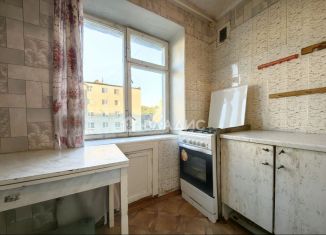 Продается 2-ком. квартира, 58.2 м2, Смоленск, улица Седова, 24