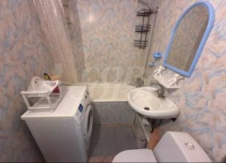 Продаю 1-ком. квартиру, 41 м2, Тюмень, Обдорская улица, 3