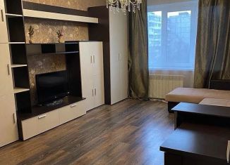 Сдаю в аренду 2-комнатную квартиру, 50 м2, Ростов-на-Дону, улица Добровольского, 22/1