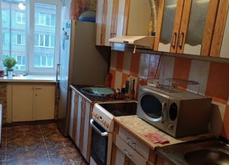 Сдается трехкомнатная квартира, 56 м2, Тайшет, Транспортная улица, 41