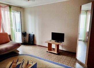 Сдаю в аренду однокомнатную квартиру, 38 м2, Саратов, улица имени К.Г. Уфимцева, 1