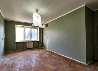 Продам 3-ком. квартиру, 60 м2, Краснодар, улица Селезнёва, 134, микрорайон Черемушки