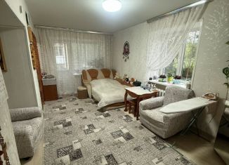 Продаю однокомнатную квартиру, 31.6 м2, Воткинск, улица Шамшурина, 11