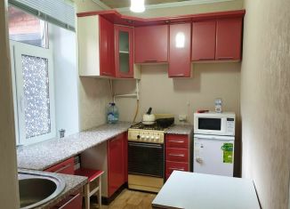 Сдам в аренду 1-комнатную квартиру, 30 м2, Пенза, улица Володарского, 38-40