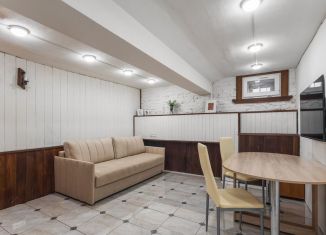 Сдаю в аренду 2-ком. квартиру, 50 м2, Санкт-Петербург, Исполкомская улица, 9-11